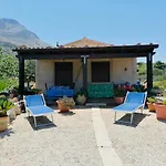 度假居 Villetta Castiglione 圣维托罗卡波